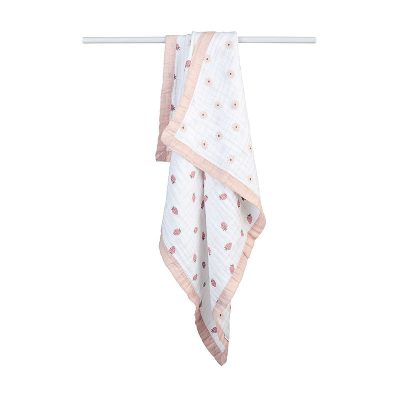 3-Ply Daisies & Strawberry Reversible Muslin Blanket M4466